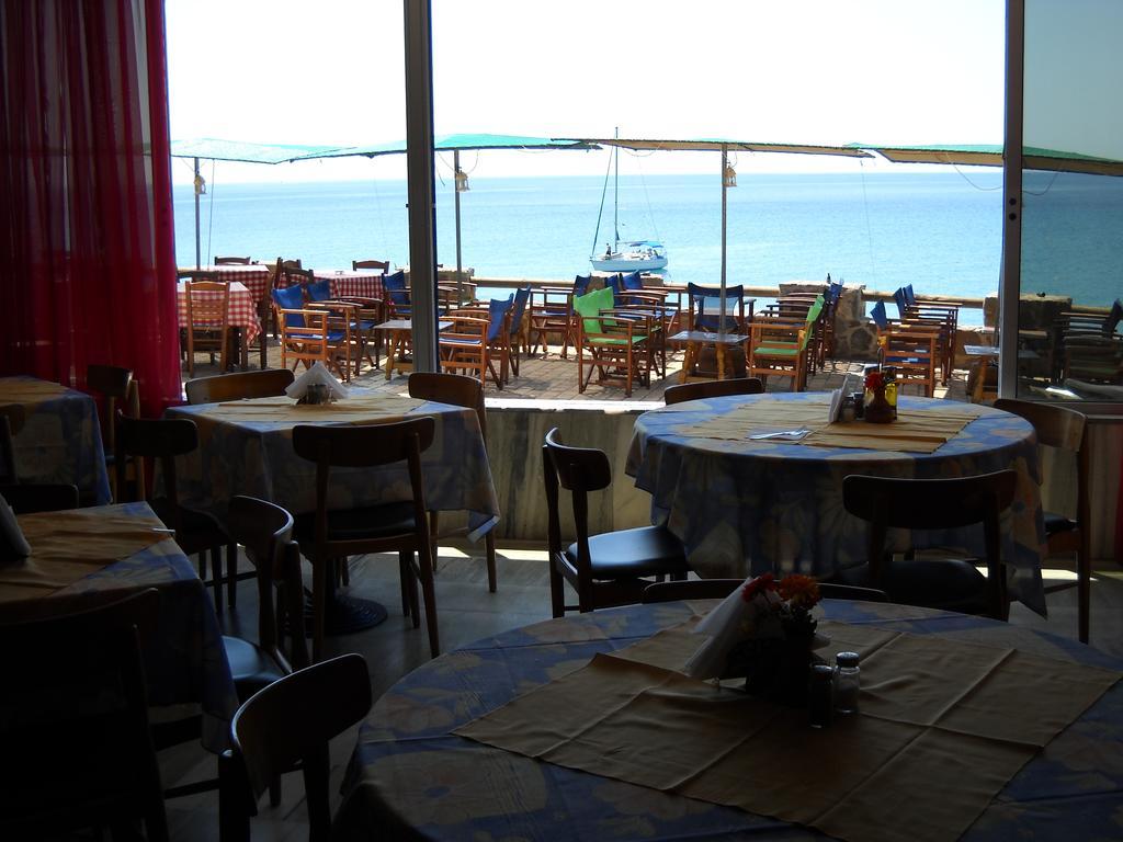 Argo Hotel Aegina Exterior foto